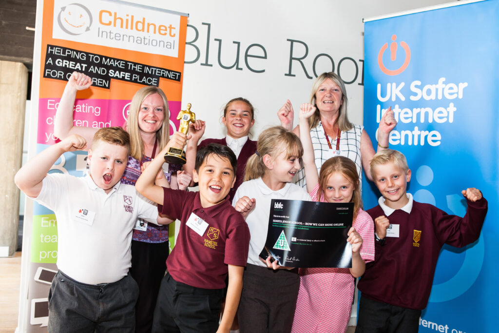 Massive Update for Families: England Removes Major Ban for Children Under 9 – Find Out How It Impacts You 2 Childnet International